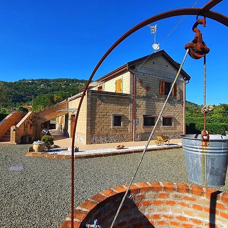 Spicchio Di Luna - Casa Vacanze Albiano Magra Eksteriør bilde
