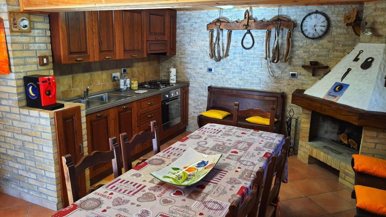 Spicchio Di Luna - Casa Vacanze Albiano Magra Eksteriør bilde