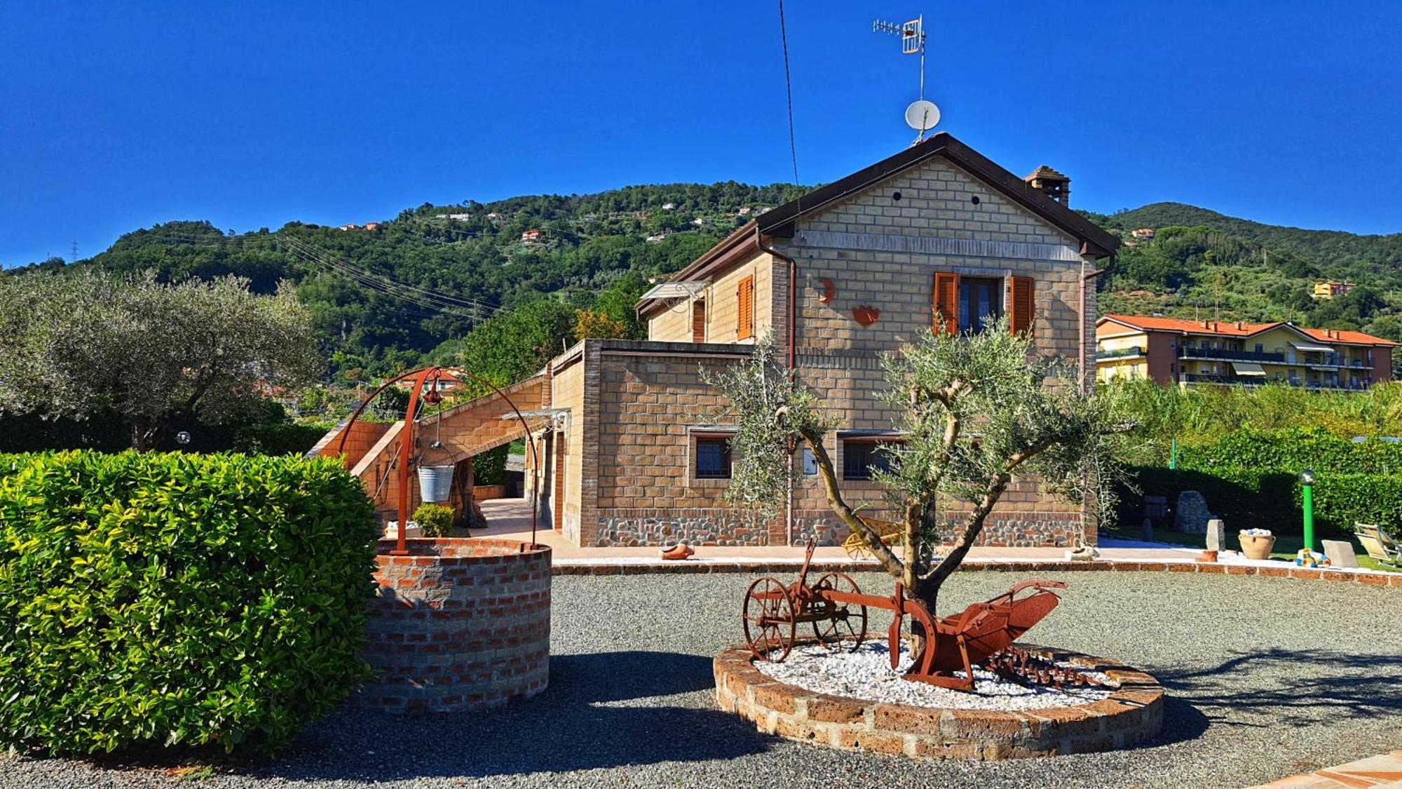 Spicchio Di Luna - Casa Vacanze Albiano Magra Eksteriør bilde